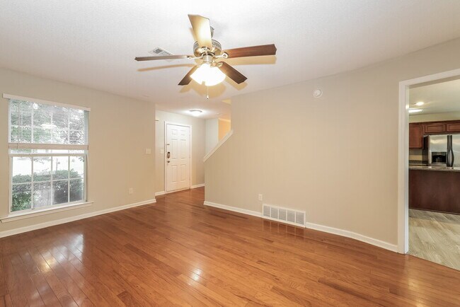 Foto del edificio - 11667 Millwind Dr