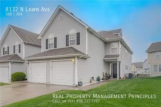Building Photo - 8132 N Lawn Ave