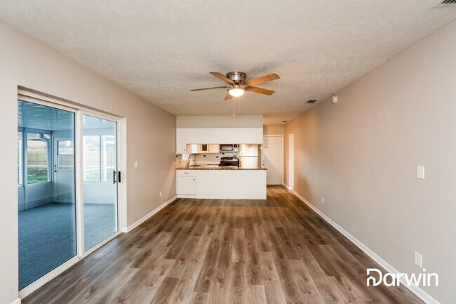 Building Photo - 206 Donatello Dr
