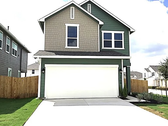 Building Photo - 2708 Geronimo Creek
