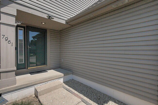 Foto del edificio - 7961 Pinehill Rd