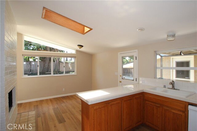 Foto del edificio - 263 Hanover Dr