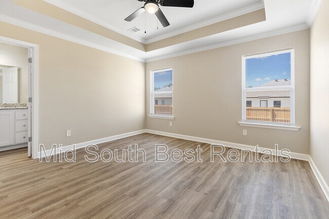 Building Photo - 608 Hill Rd