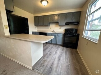 Building Photo - 409 Millers Ln