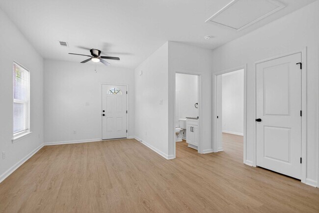 Foto del edificio - 2015-2017 Scotty Ct