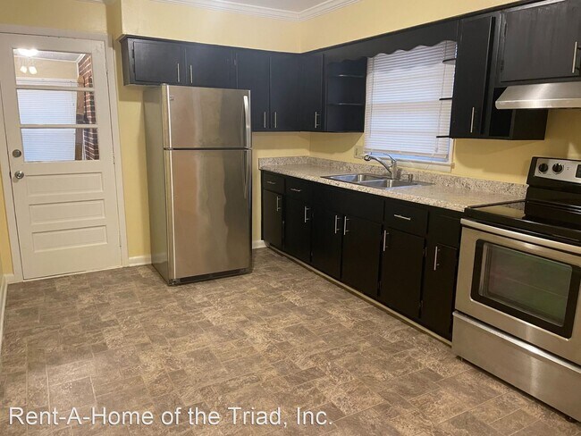 Foto del edificio - 3 br, 1 bath House - 1903 Phillips Ave