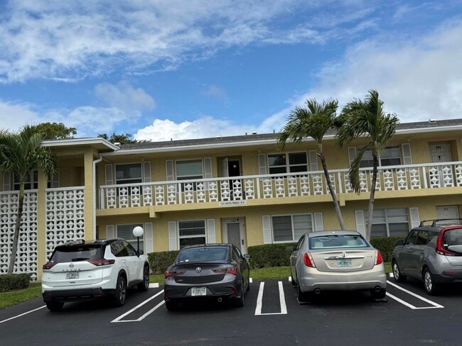 Building Photo - 1121 Cactus Terrace