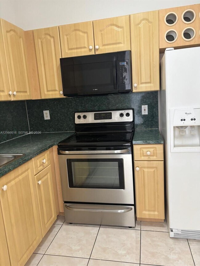 Foto del edificio - 2953 W 80th St
