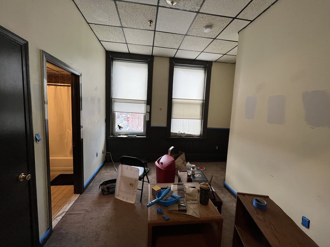 Building Photo - 153 Main St