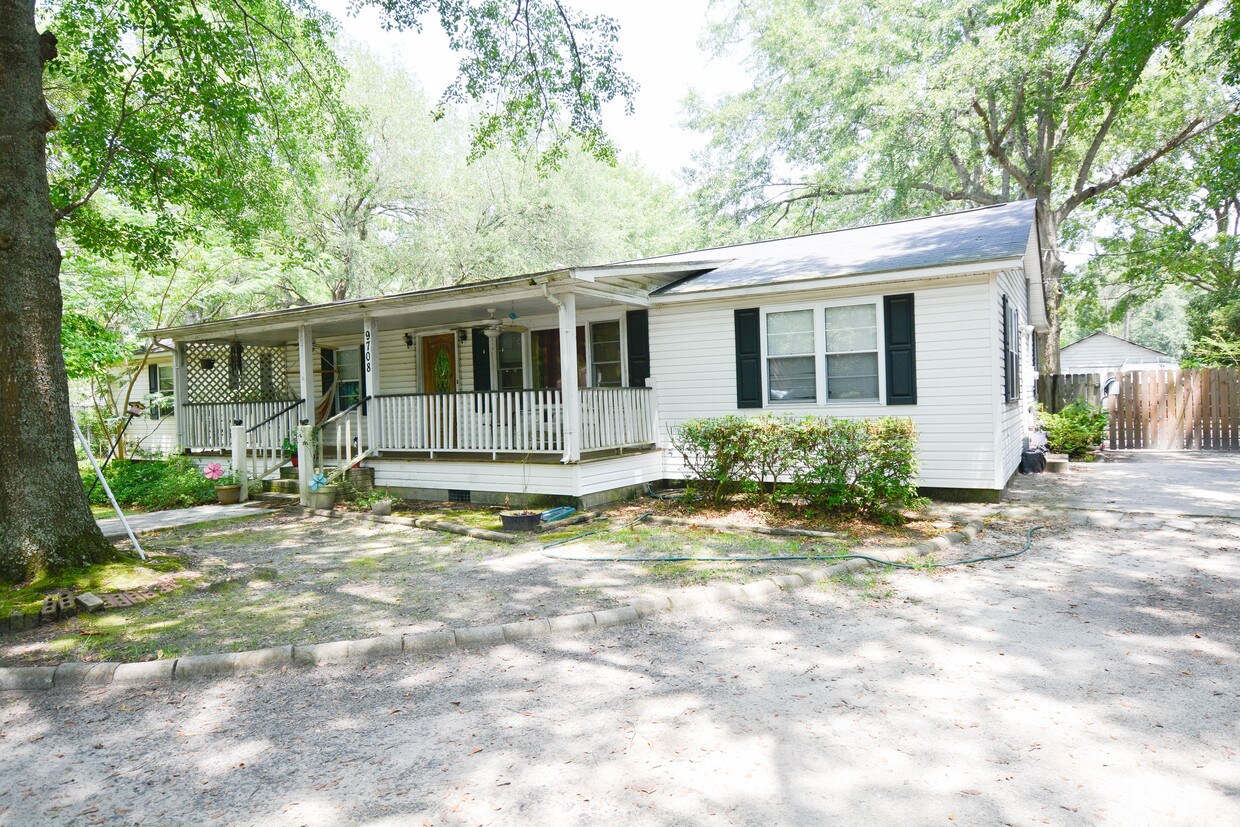 Foto del edificio - 9708 Jamison Rd