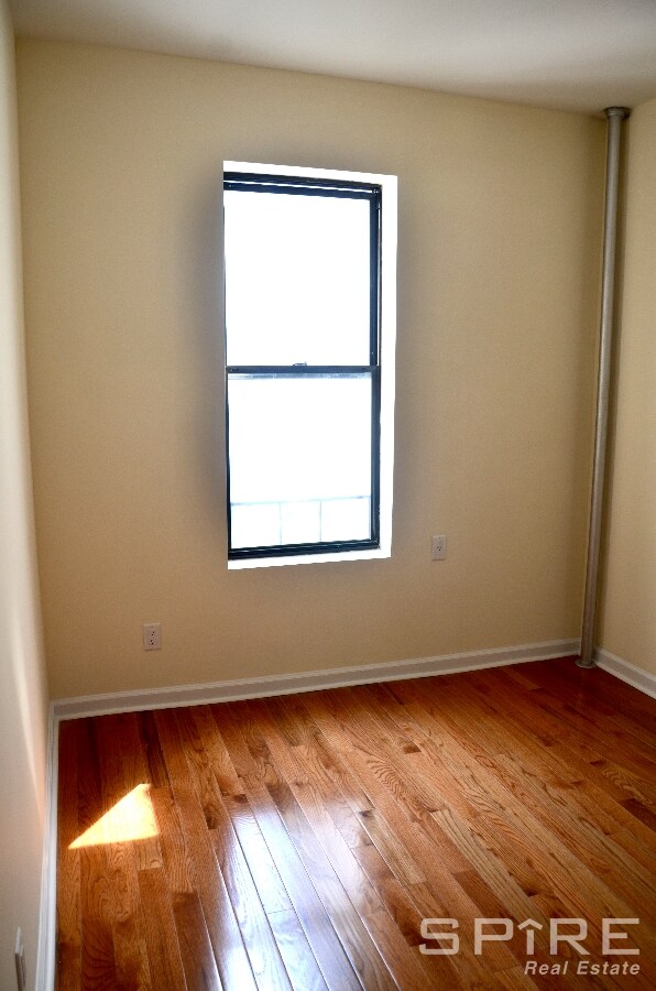 Building Photo - 19 Wyckoff St