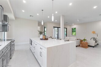 Building Photo - 2769 Van Buren Ave