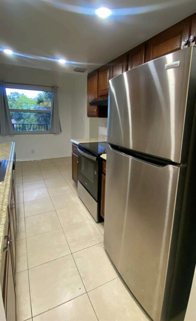 Foto del edificio - 3341 NW 47th Terrace