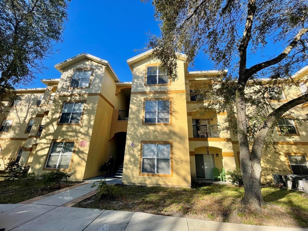 5608 Pinnacle Heights Cir Unit 207, Tampa, FL 33624 Condo for Rent in