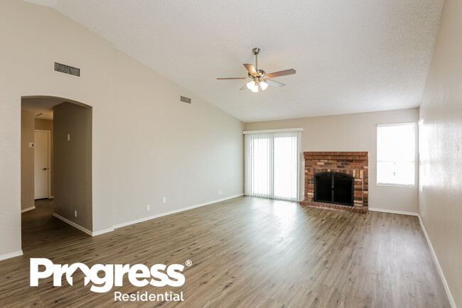 Building Photo - 8333 W Ocotillo Rd