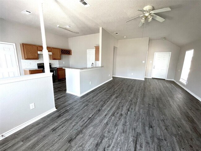 Foto del edificio - 8918 Quail Ridge Dr