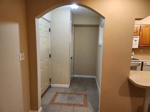 entrance - 5727 Western Ave NW