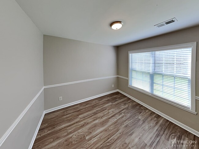 Building Photo - 1145 Langston Dr