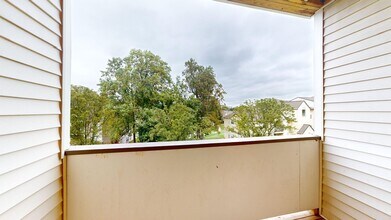 Interior Photo - Ridgewood