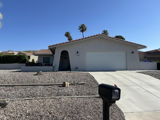 Building Photo - 64610 Pinehurst Cir