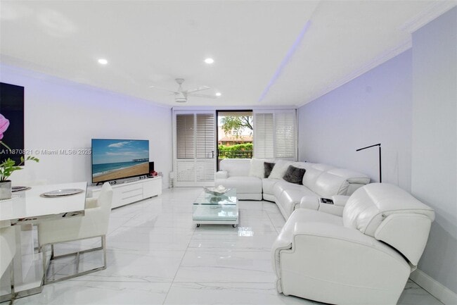 Foto del edificio - 13951 Kendale Lakes Cir