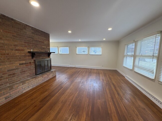Foto del edificio - 5902 W 77th Terrace