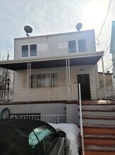 Building Photo - 401 4th St