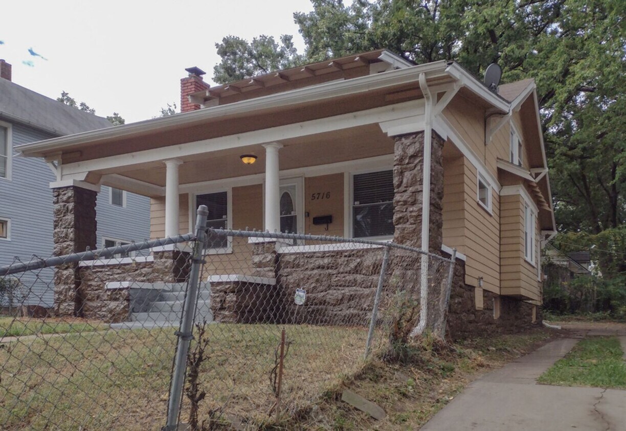 Foto principal - 3 Bed 2 Bath ready to rent!
