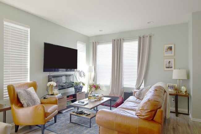 Foto del edificio - Central Park Home for Rent! Unfinished Bas...