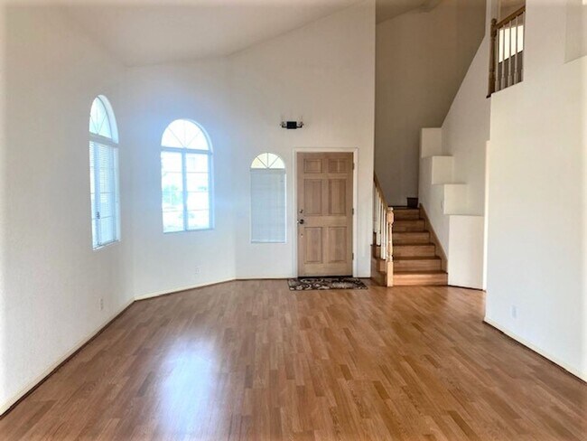 Building Photo - Beautiful Cul-de-sac PUSD home