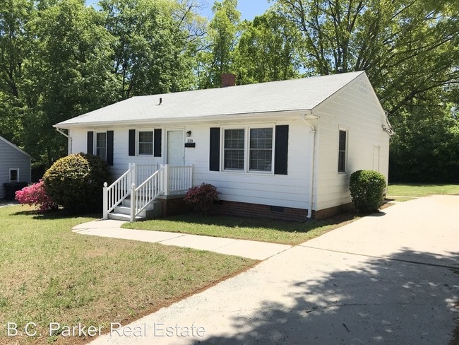 Building Photo - 3 br, 1 bath House - 218 Springwood Drive