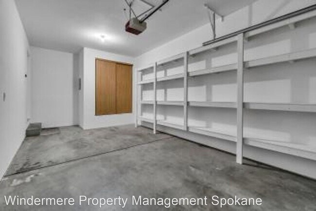 Building Photo - 3 br, 1.5 bath House - 1907 S Blake Rd