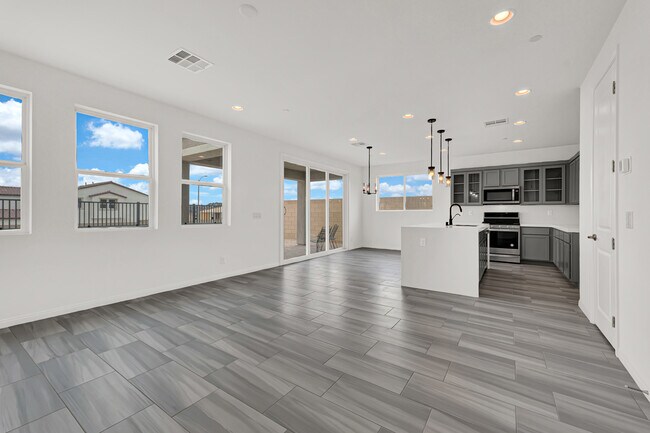 Building Photo - 8922 Wallner St