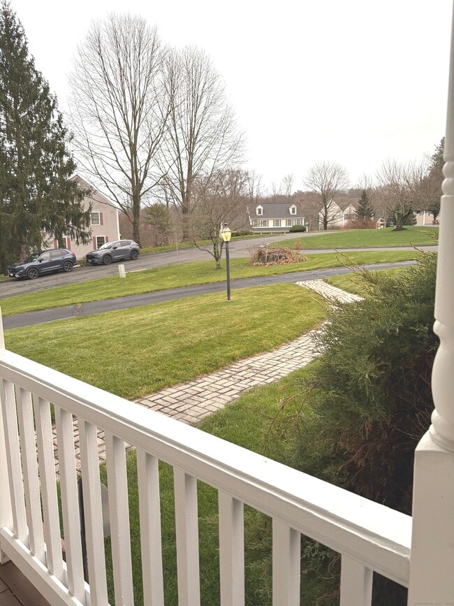 Building Photo - 5 Howes Ct