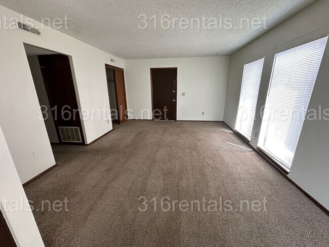 Foto del edificio - 351 E Marion Ct