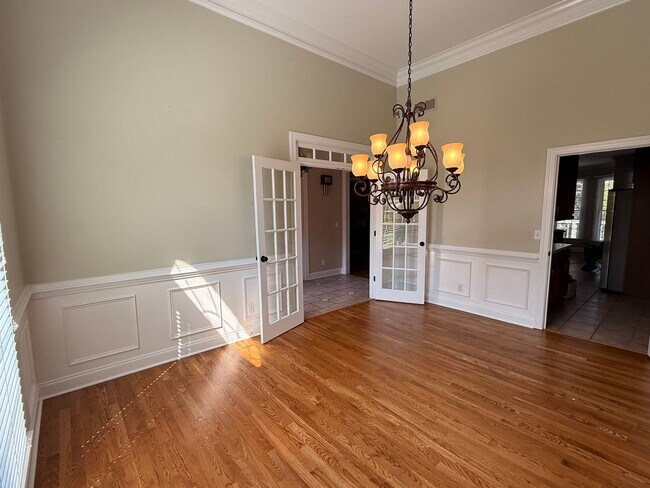 Foto del edificio - This beautiful brick home is located in Villa Rica and includes 6 bedrooms and 4.5 bath!