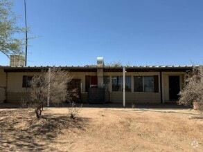 Building Photo - 8221 S Taylor Ln