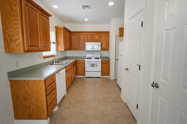 Foto del edificio - 508 E Grant Ave