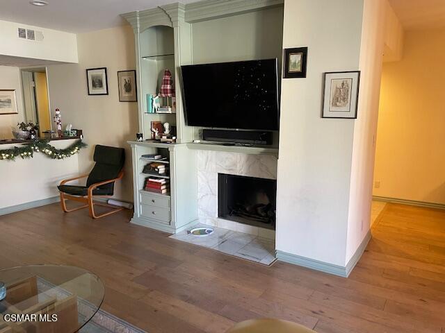 Foto del edificio - 5340 Yarmouth Ave