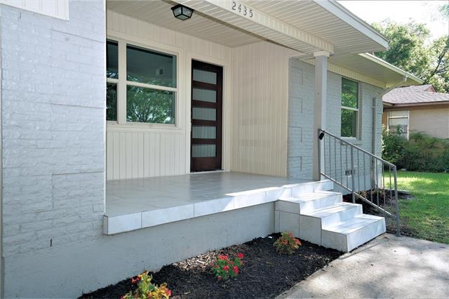 Foto del edificio - 2435 Hillsboro Ave