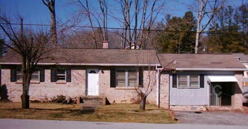 Primary Photo - 9 Pearson Ave