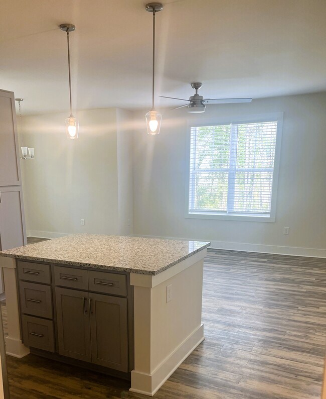 Fox Crossing Luxury Apartments Apartments in Durham, NC