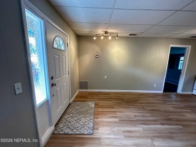 Building Photo - 2514 Peach Dr
