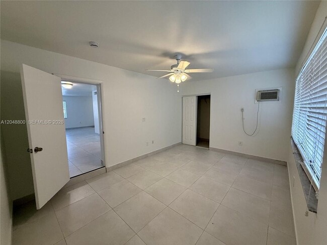 Building Photo - 20 SW 108th Ave