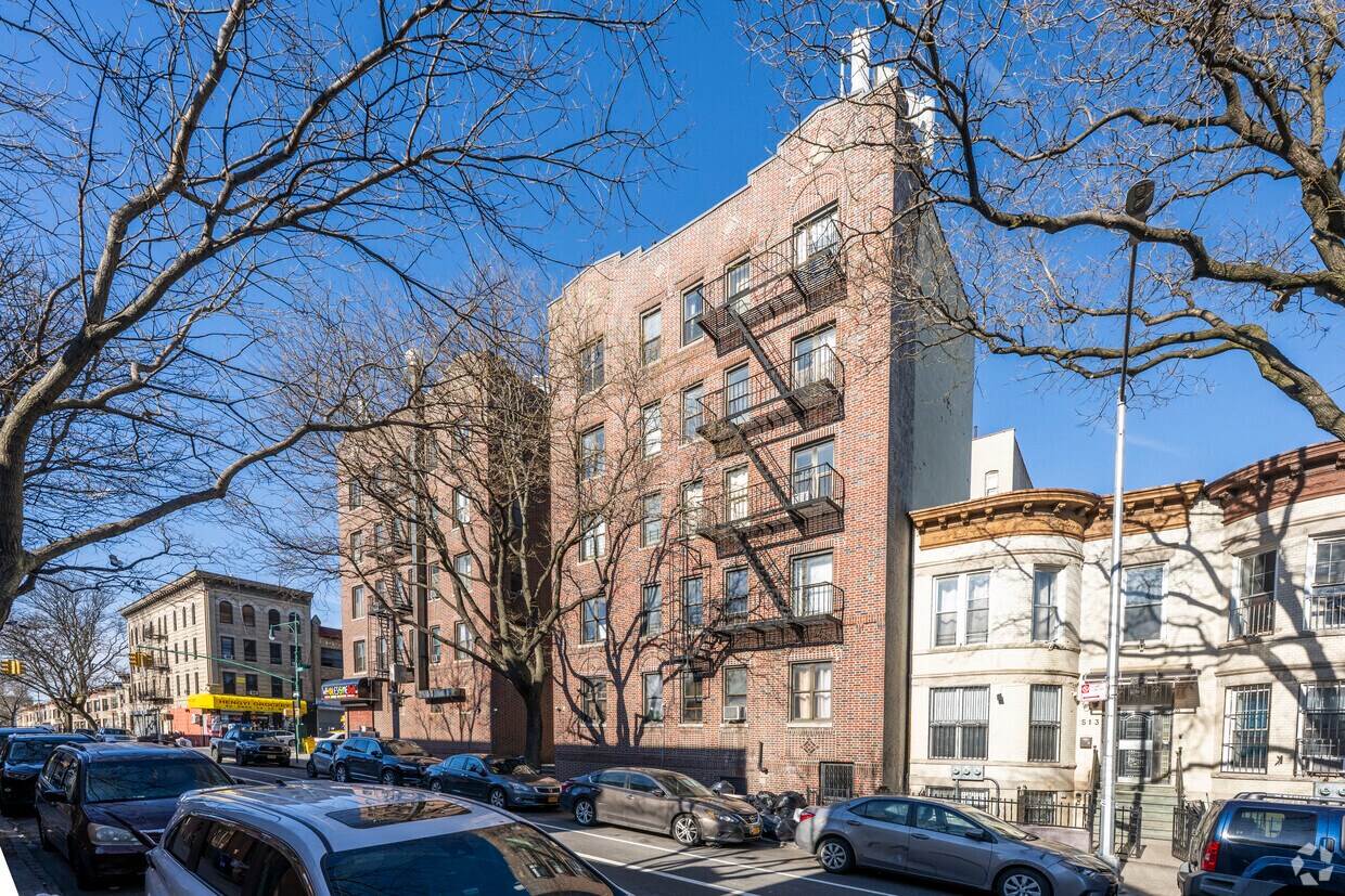 Building Photo - 505 62nd St