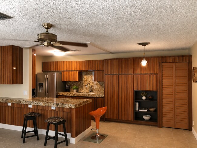 Building Photo - 3013 Albatross Rd