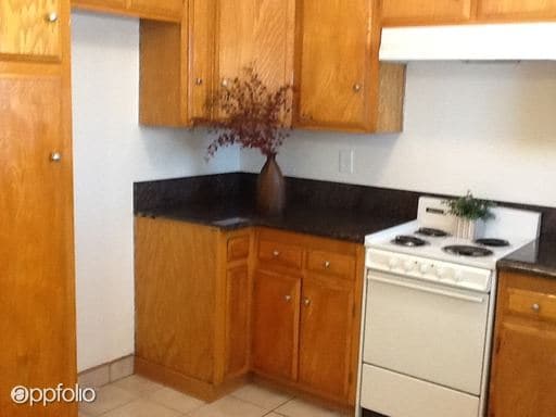 Building Photo - 9316 Artesia Blvd