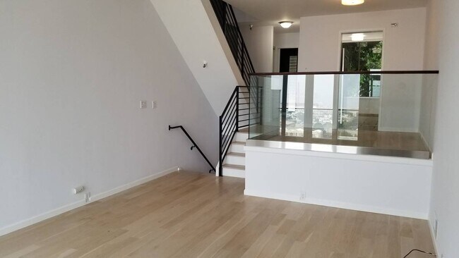 Foto del edificio - 671 Connecticut St