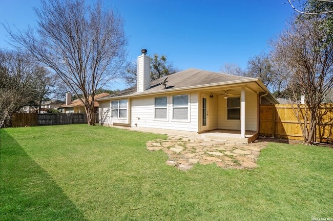 Building Photo - 229 Rio Vista Dr