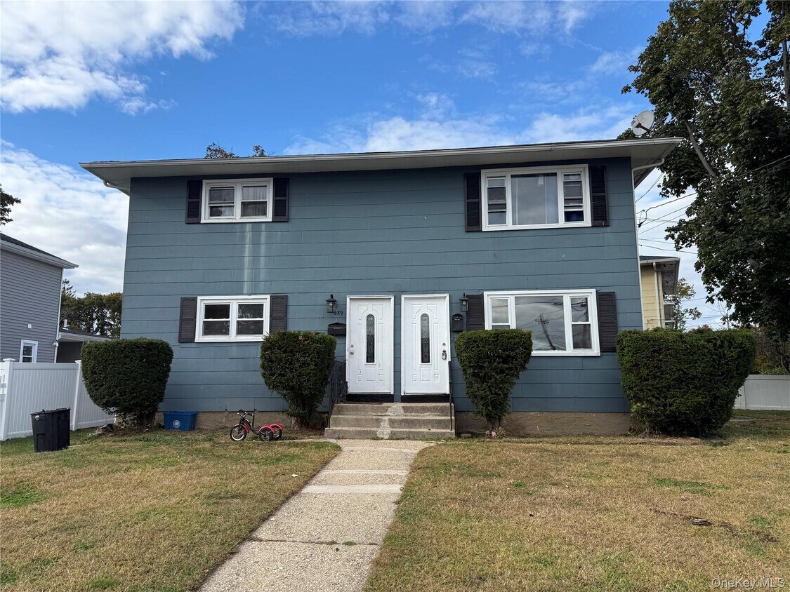 Foto principal - 287-289-289 Stewart Ave